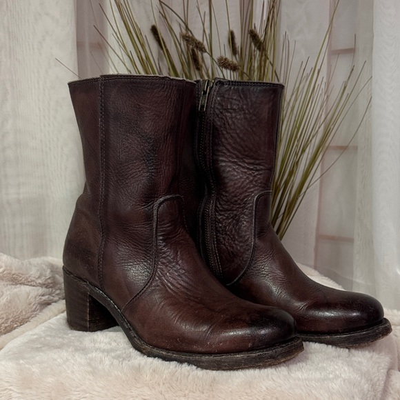 Frye Shoes - Frye Dark Brown Leather Boots